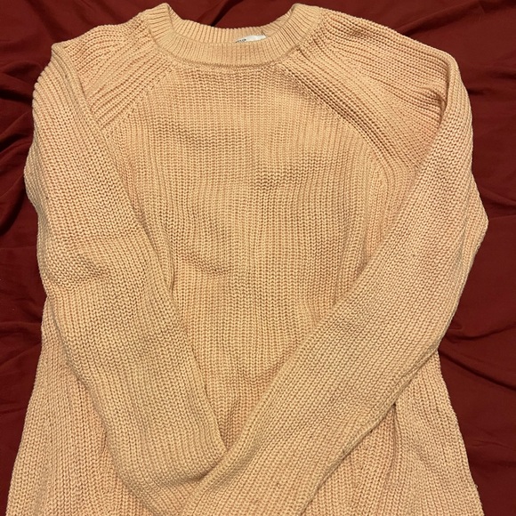 Pink Sweater - Picture 1 of 2